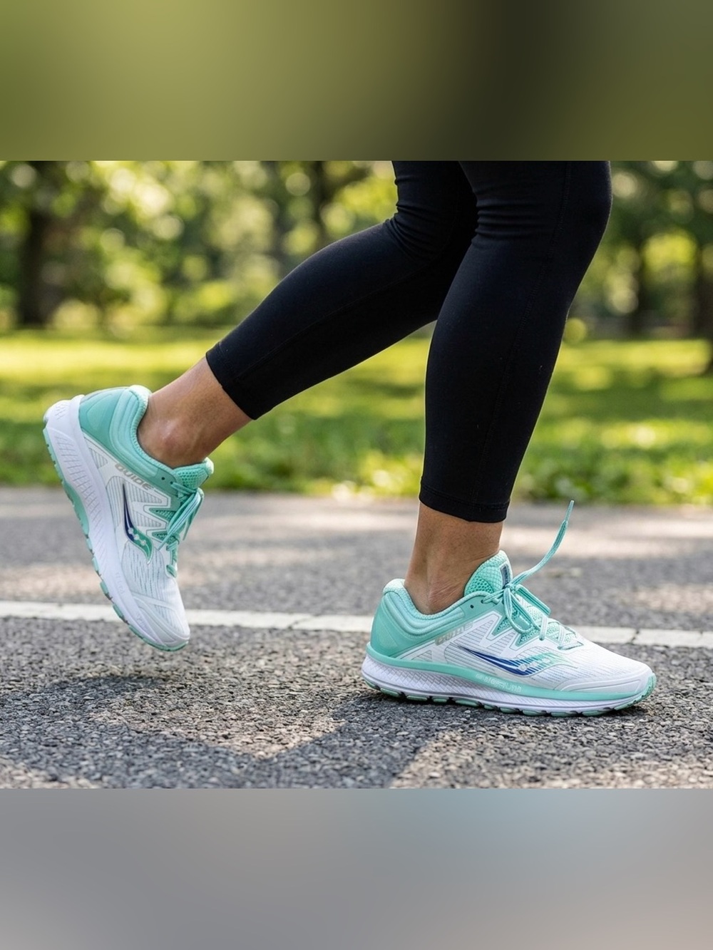 Saucony Guide Iso S10415-35 Womens White Canvas Low Top Athletic Running Shoes